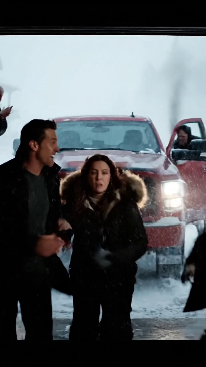 Ma famille a laissé ma fille sur une route de montagne dans un blizzard, et ils ont ri quand je les ai suppliés de rentrer. Nouvelles