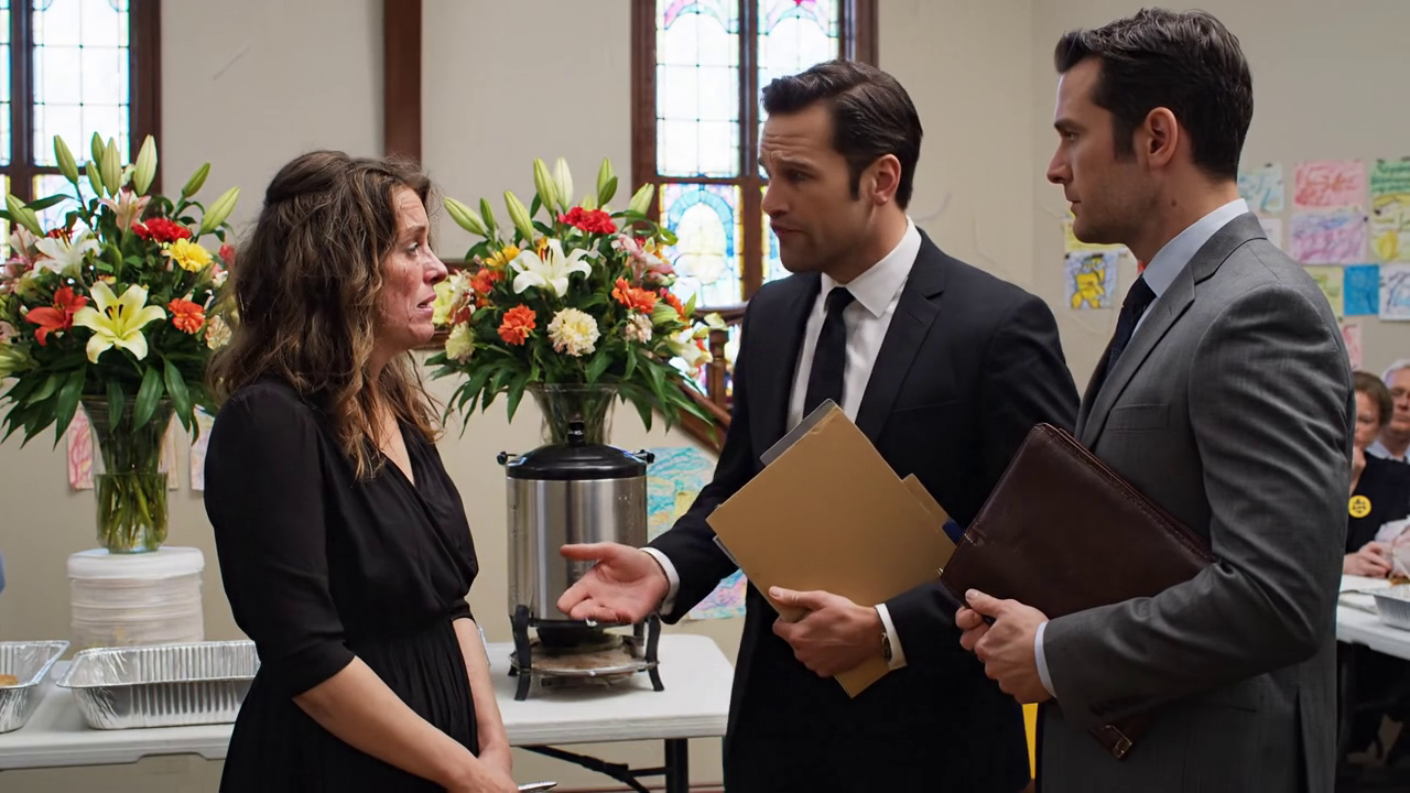 Après mon divorce à 73 ans, je n'avais nulle part où aller. Mon ex mari s'est juste moqué et a dit, 