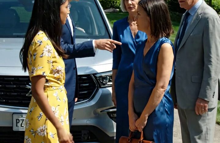 Rachel venait juste d'obtenir le poste d'aînée que voulait sa petite sœur quand ses parents attendaient dans son allée, ont cassé sa vitre de voiture devant ses deux enfants, et ont dit, "C'est ce que vous méritez." Mais ils ne savaient pas que Rachel avait déjà frappé le record et le verre brisé, le fer de pneu, et ses enfants criaient sur le point de devenir la preuve qu'ils ne pouvaient pas tourner. Nouvelles
